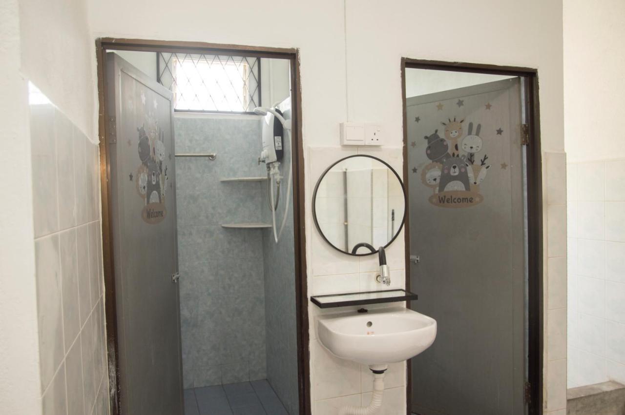Wy Impian Homestay Букит Мертаджам Екстериор снимка