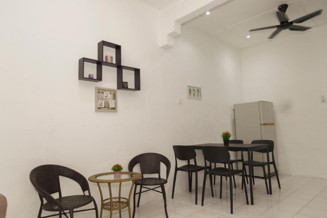 Wy Impian Homestay Букит Мертаджам Екстериор снимка
