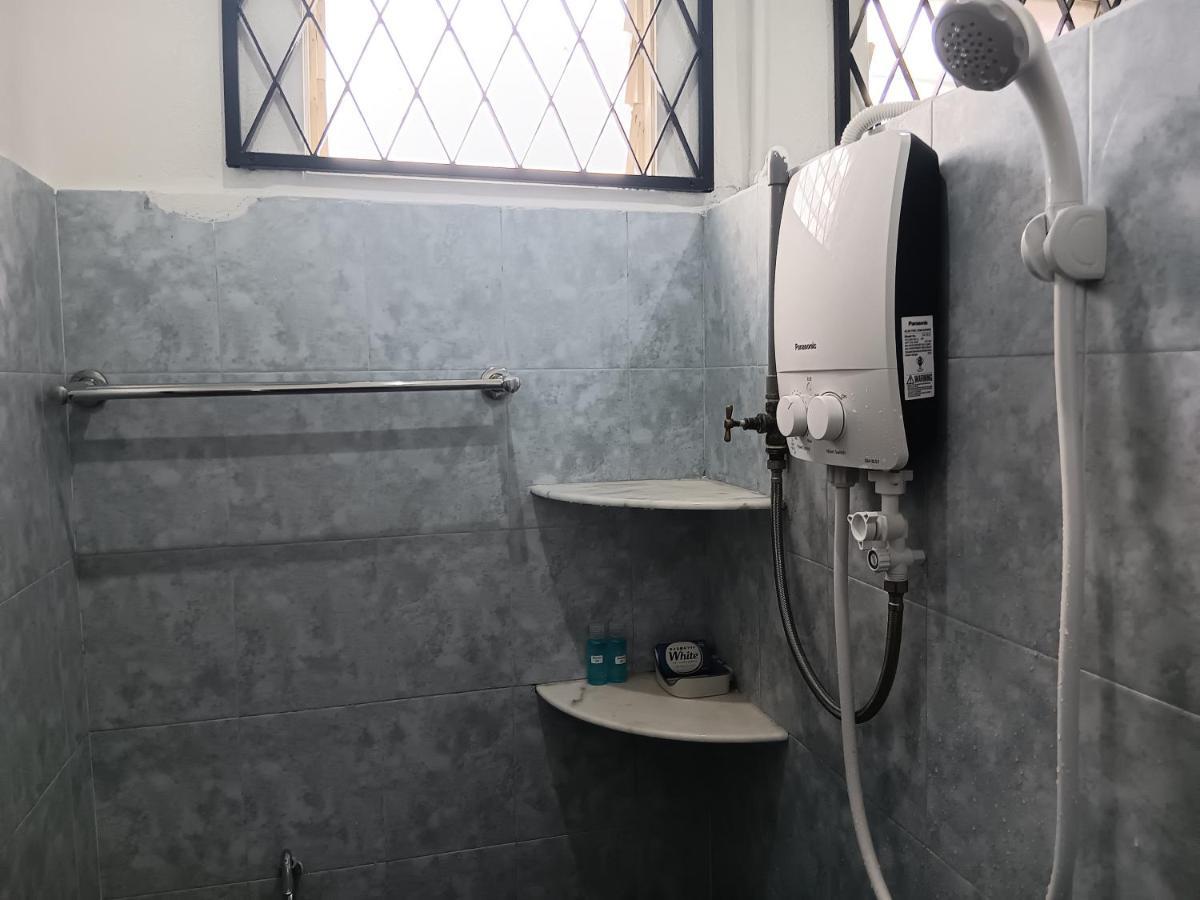 Wy Impian Homestay Букит Мертаджам Екстериор снимка